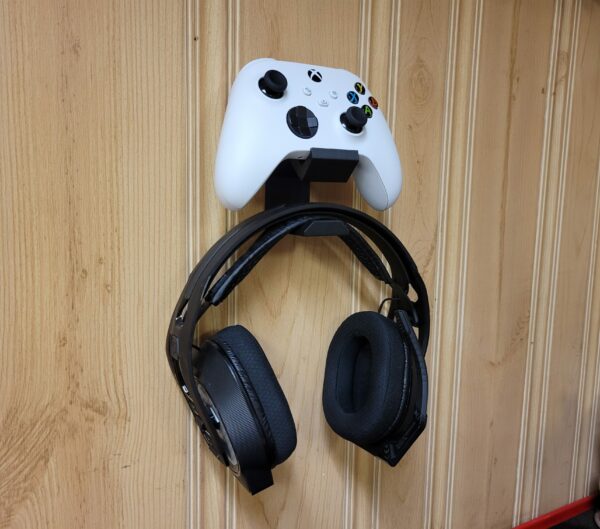 Universal Video Game Controller And Headset Wall Mount / Stand